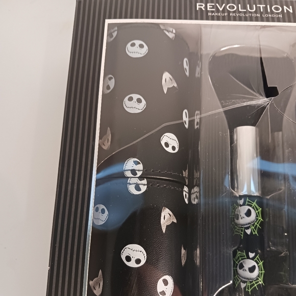Disney Makeup Revolution Nightmare Before Christmas Makeup Brush